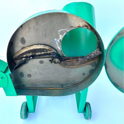 Máy đã kèm 1 dao bên trong