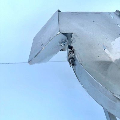 Khung Máy có miệng phụt ra rất tiện lợi