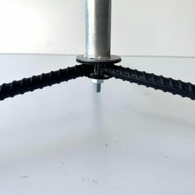 Chiều rộng chân quạt là 32cm