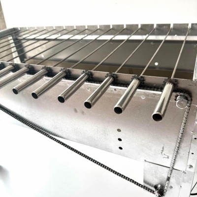 Tặng kèm 15 xiên đơn + 3 xiên gà inox theo máy