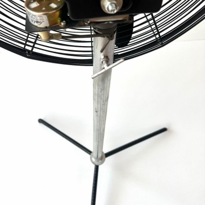 Chân Quạt Có Thể Kéo Lên và Hạ Thấp Xuống