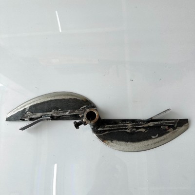 Dao máy nổ cửa ngang 